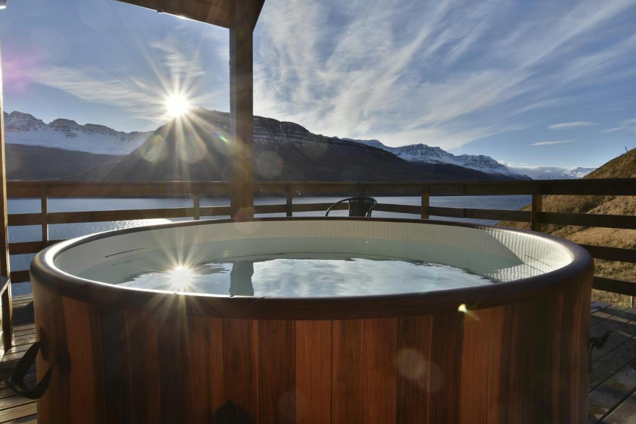 Solbrekka Holiday Homes Mjóifjörður エクステリア 写真